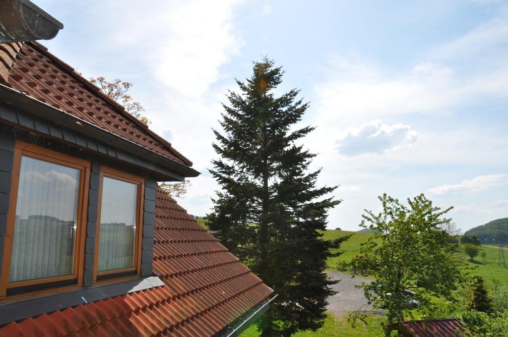 Rhoen-Hotel Sonnenhof - Restaurant & Cafe Poppenhausen Ruang foto